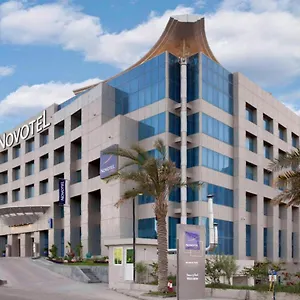 4* Hotel Novotel Business Park